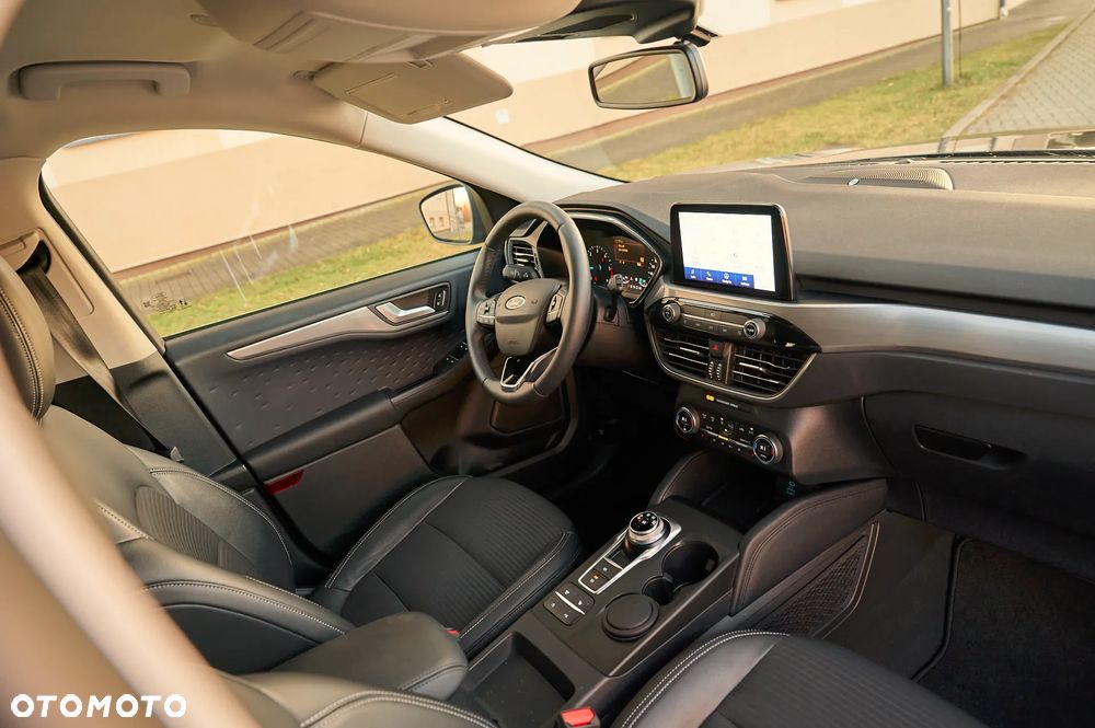 Ford Kuga 2.0 EcoBlue AWD Titanium - 27