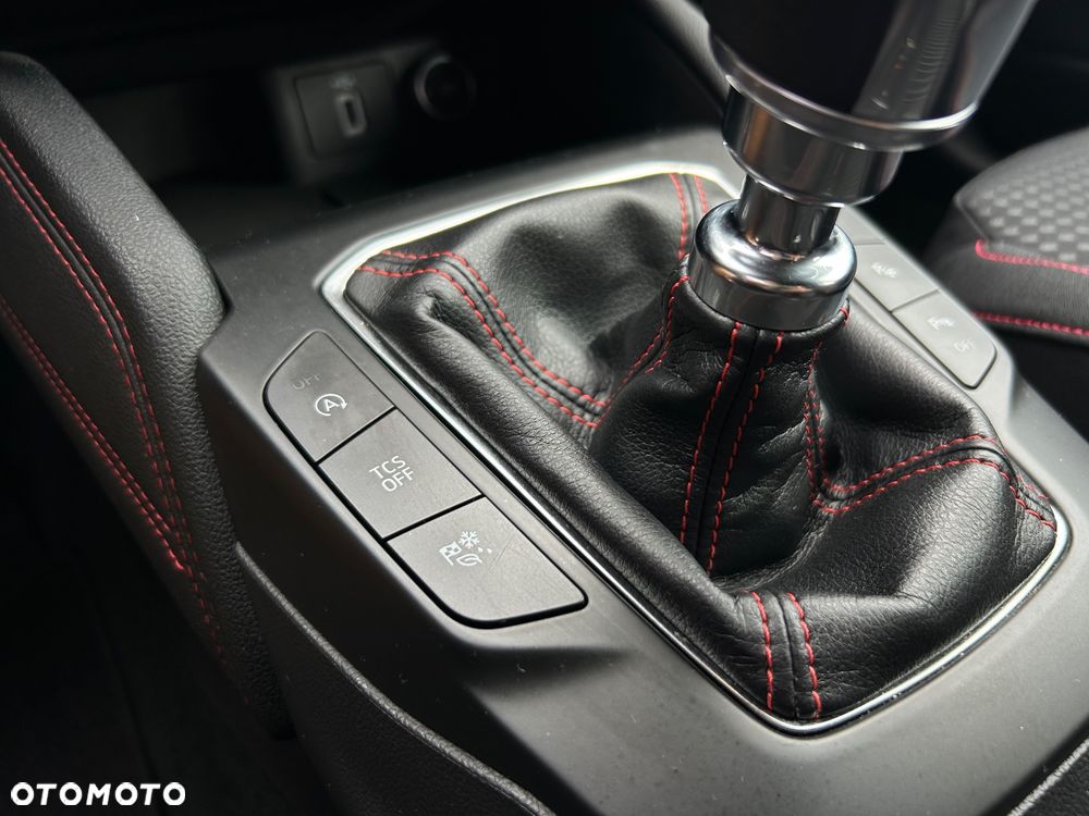 Ford Focus 1.0 EcoBoost ST-Line - 27
