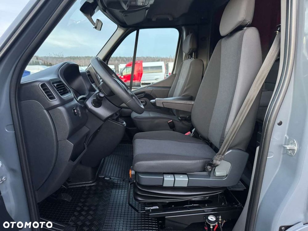 Renault Master 10 europalet Serwisowany Bezwypadkowy - 36