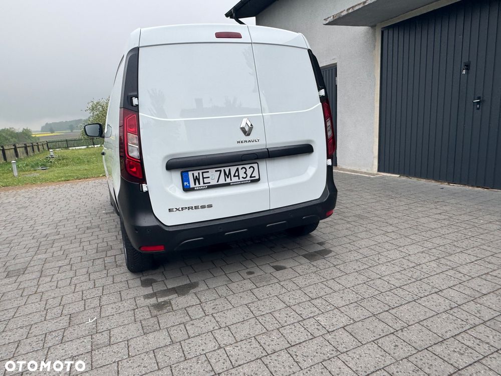Renault Express - 10