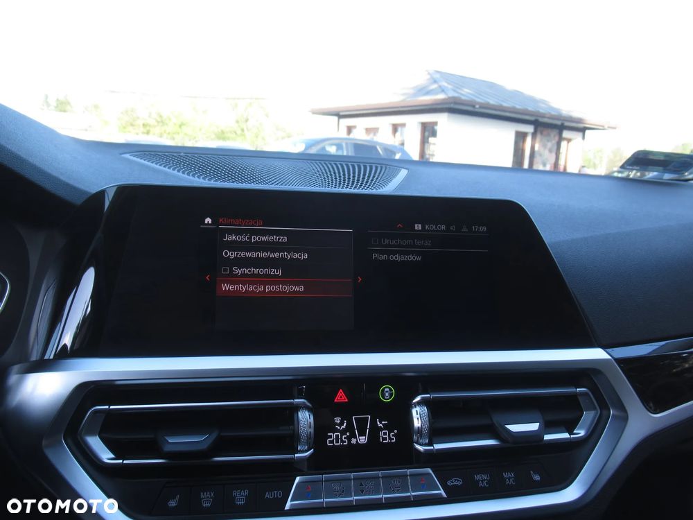 BMW Seria 3 318i Sport Line - 26