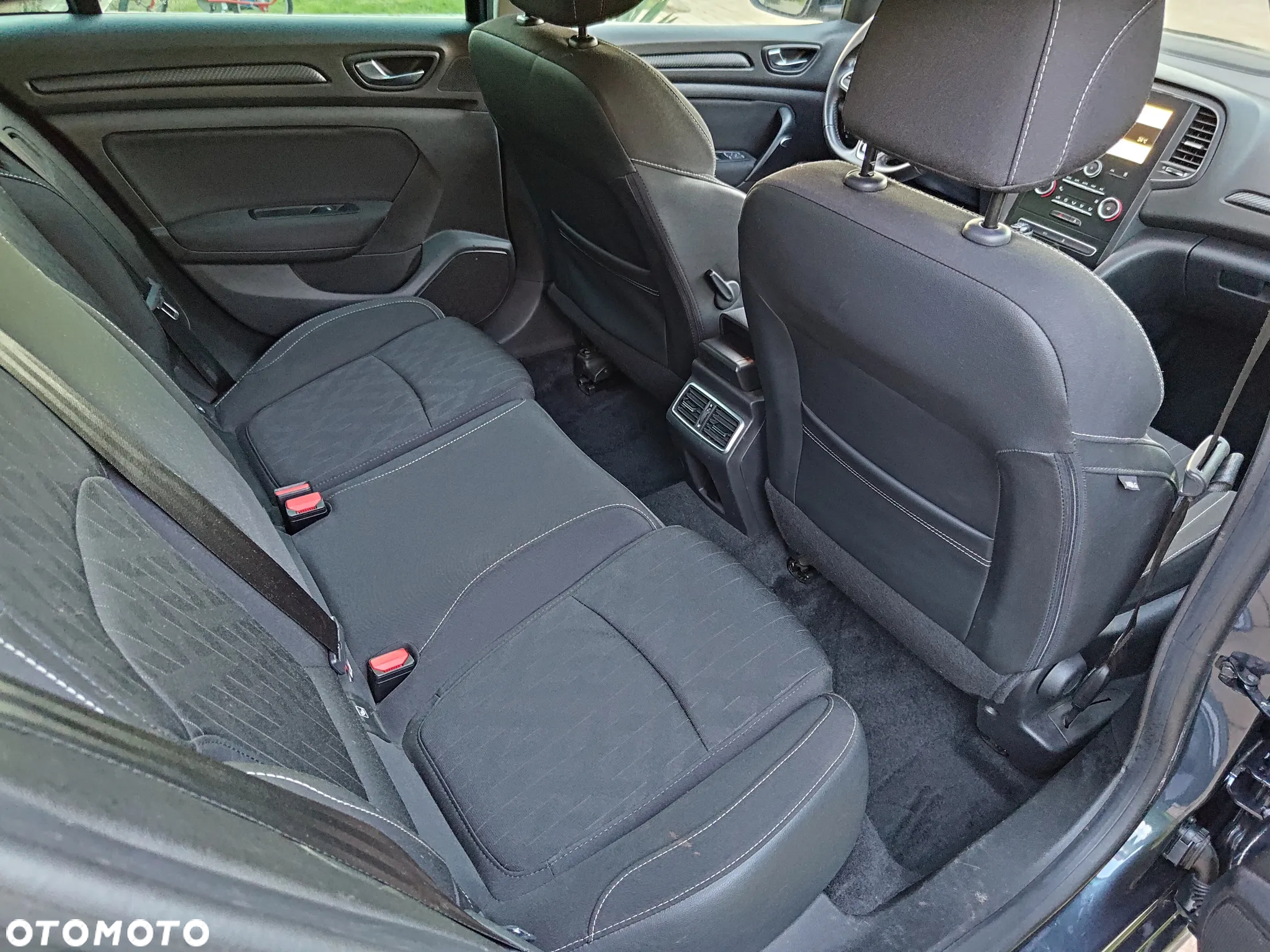 Renault Megane Grandtour TCe 140 GPF LIMITED - 20