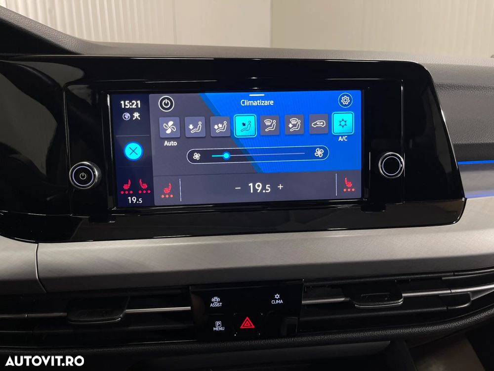 Volkswagen Golf 1.5 TSI ACT DSG Life - 20