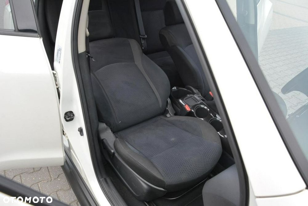 Nissan Juke 1.6 Acenta - 19