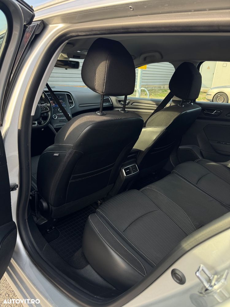 Renault Megane - 8