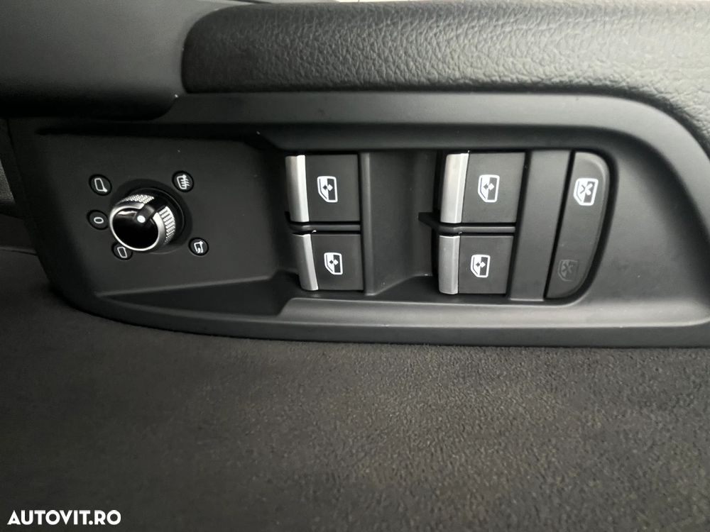 Audi Q5 40 TDI quattro S tronic MHEV Advanced - 16