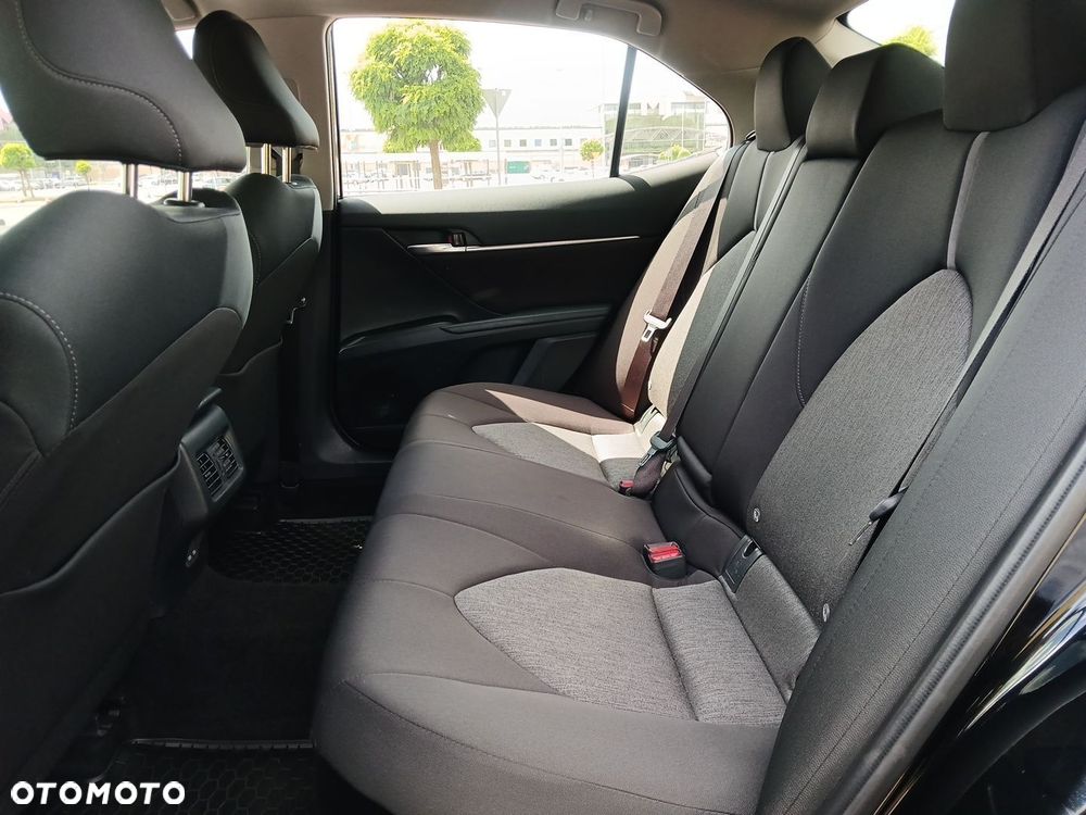 Toyota Camry 2.5 Hybrid Comfort CVT - 16