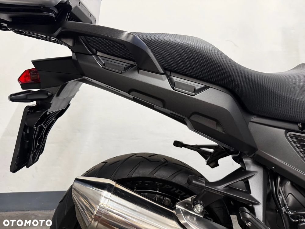 Honda VFR - 37