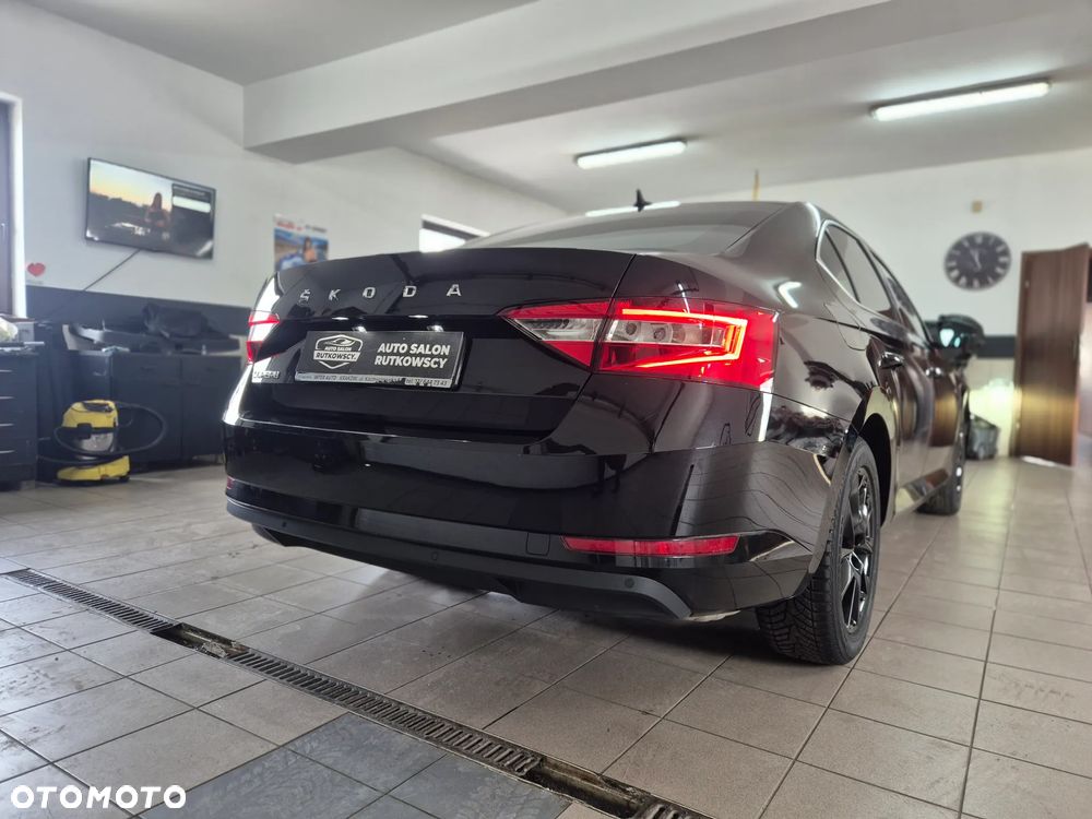 Skoda Superb 2.0 TSI Style DSG - 7