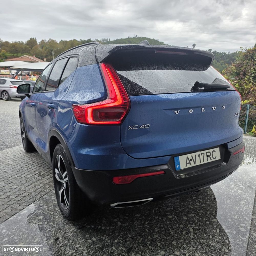 Volvo XC 40 2.0 D3 R-Design Geartronic - 3