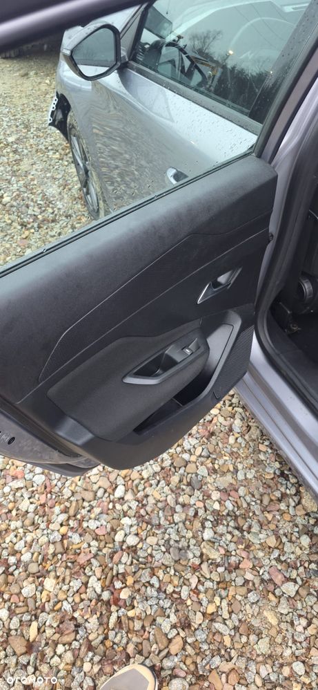 Peugeot 308 BlueHDi 130 EAT8 Style - 13