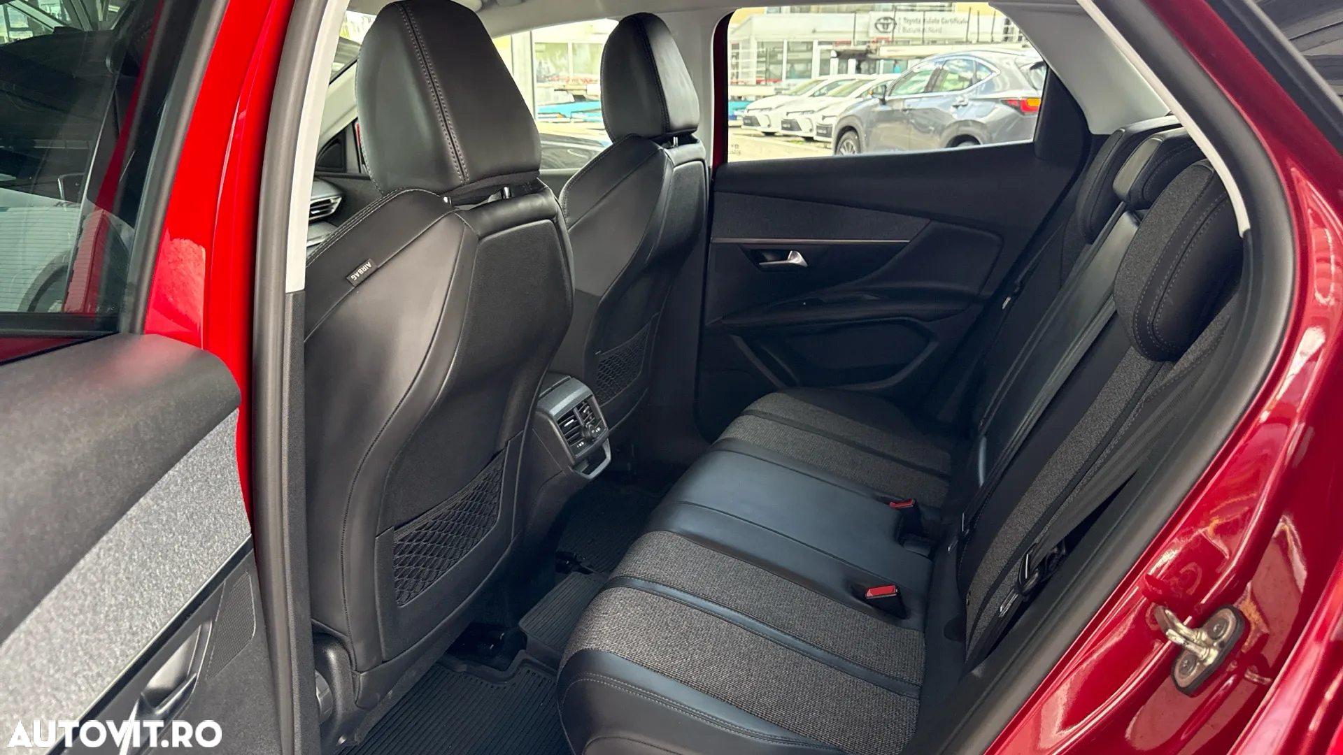 Peugeot 3008 1.2 PureTech Turbo S&S EAT6 GT-Line - 20