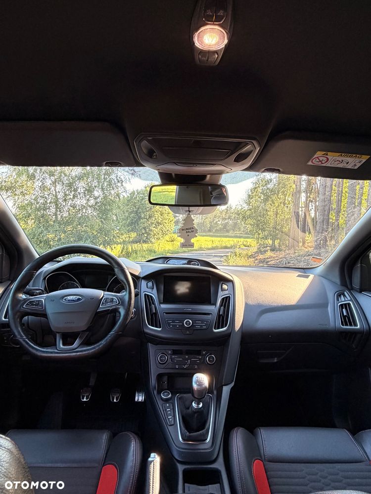 Ford Focus 2.0 EcoBoost ST-2 - 12