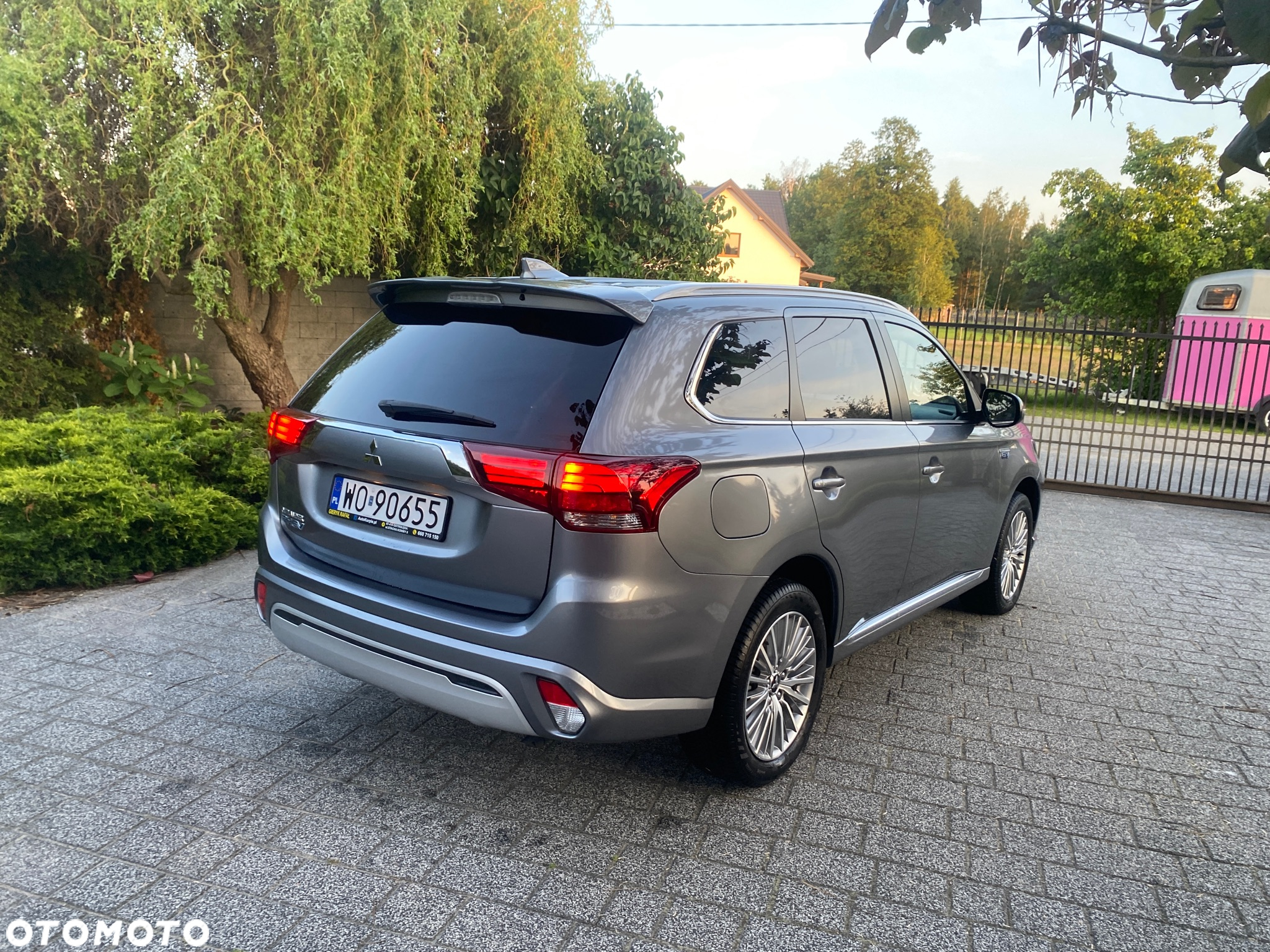 Mitsubishi Outlander 2.4 4WD Plug-In Hybrid Diamant - 8