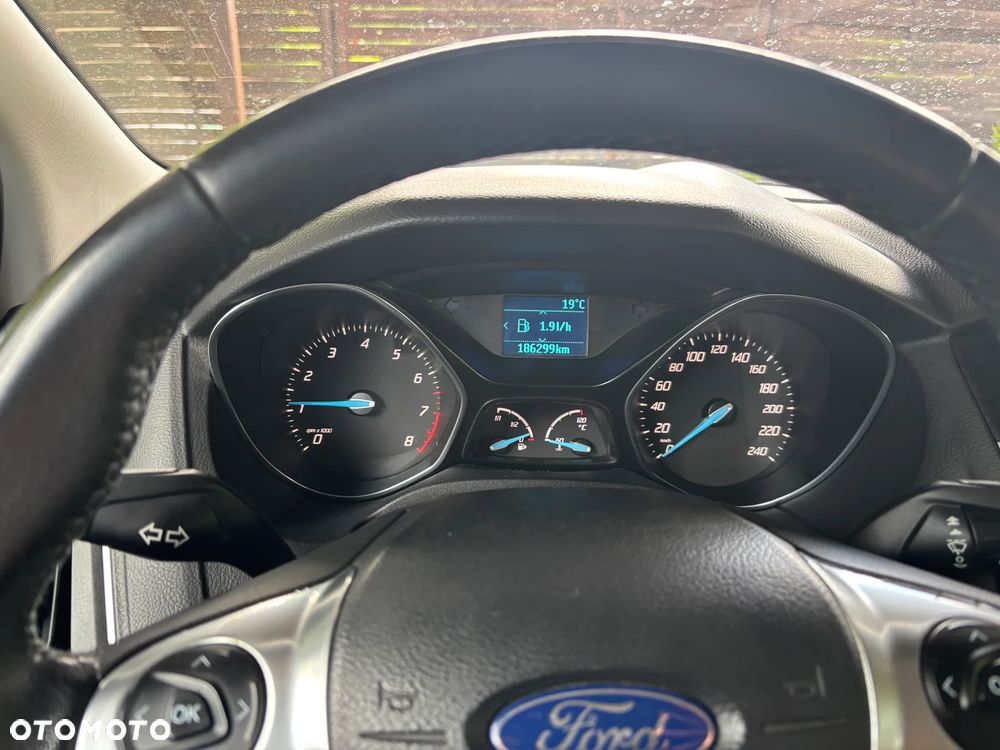 Ford Focus 1.6 EcoBoost Titanium - 13