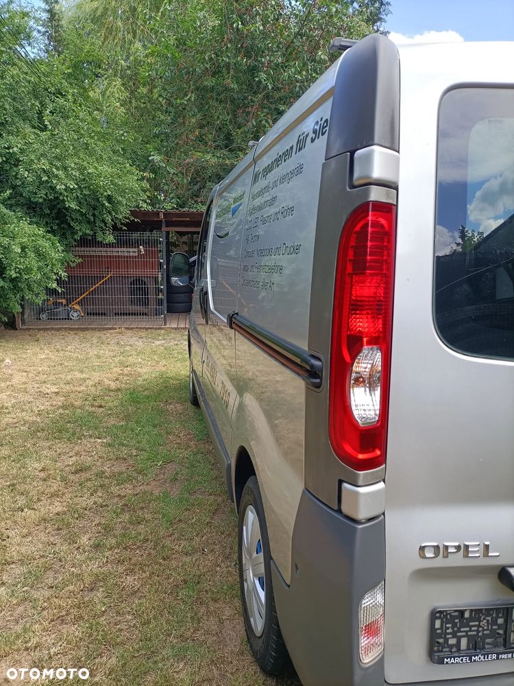 Opel Vivaro - 17