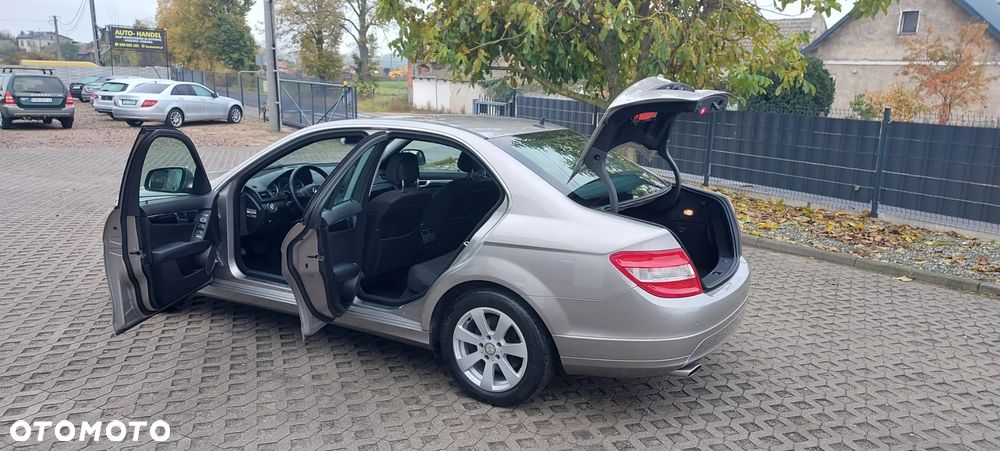 Mercedes-Benz Klasa C - 25
