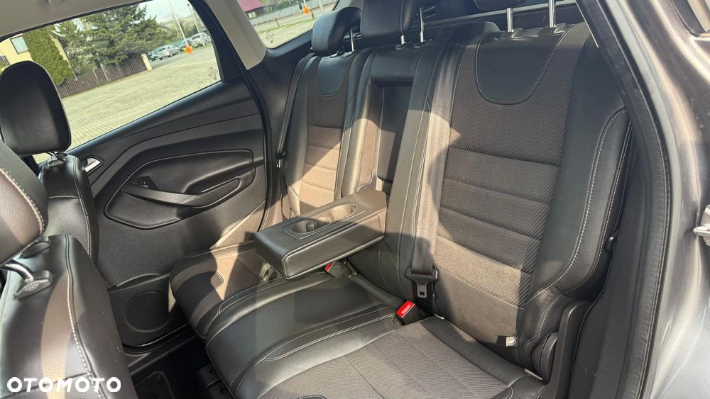 Ford Kuga 2.0 TDCi 4x4 Titanium - 26