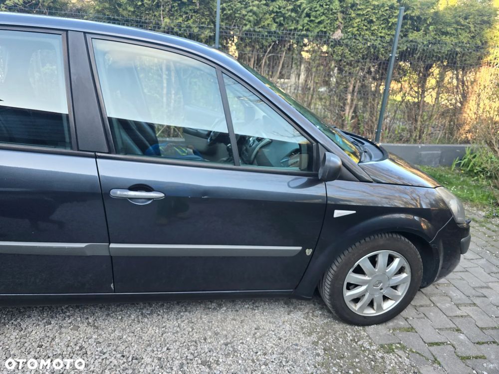 Renault Scenic 1.9 dCi Confort Authentique - 9