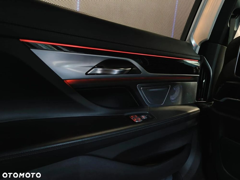 BMW Seria 7 750Li xDrive - 6