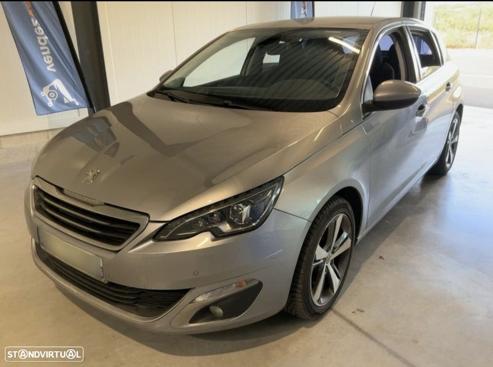 Peugeot 308 1.2 PureTech Allure J17 - 4