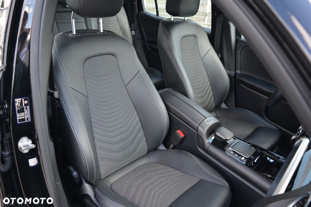 Mercedes-Benz GLB 200 Style 7G-DCT - 21