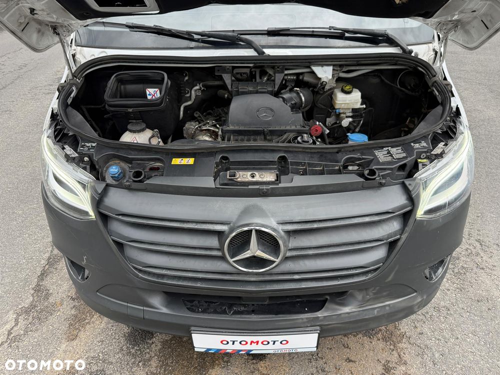 Mercedes-Benz SPRINTER - 21