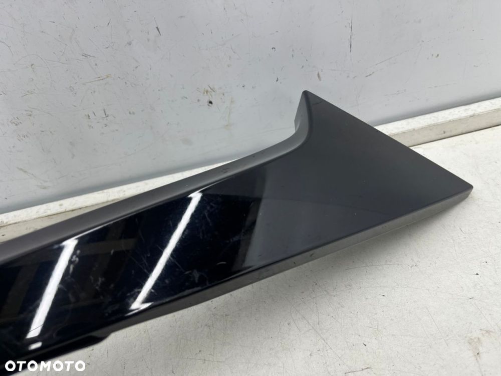 Listwa Mazda CX-30 CX30 19r.- PRAWA nakładka szyby klapy bagażnika spoiler blenda dfr5-519b1 - 7