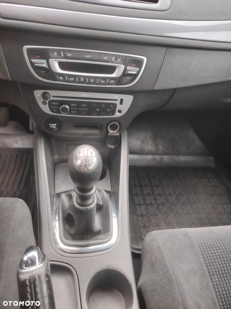 Renault Megane 1.5 dCi Energy Limited EU6 - 17