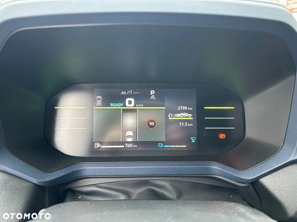 Dacia Duster 1.6 Full Hybrid 140 Journey MMT - 11