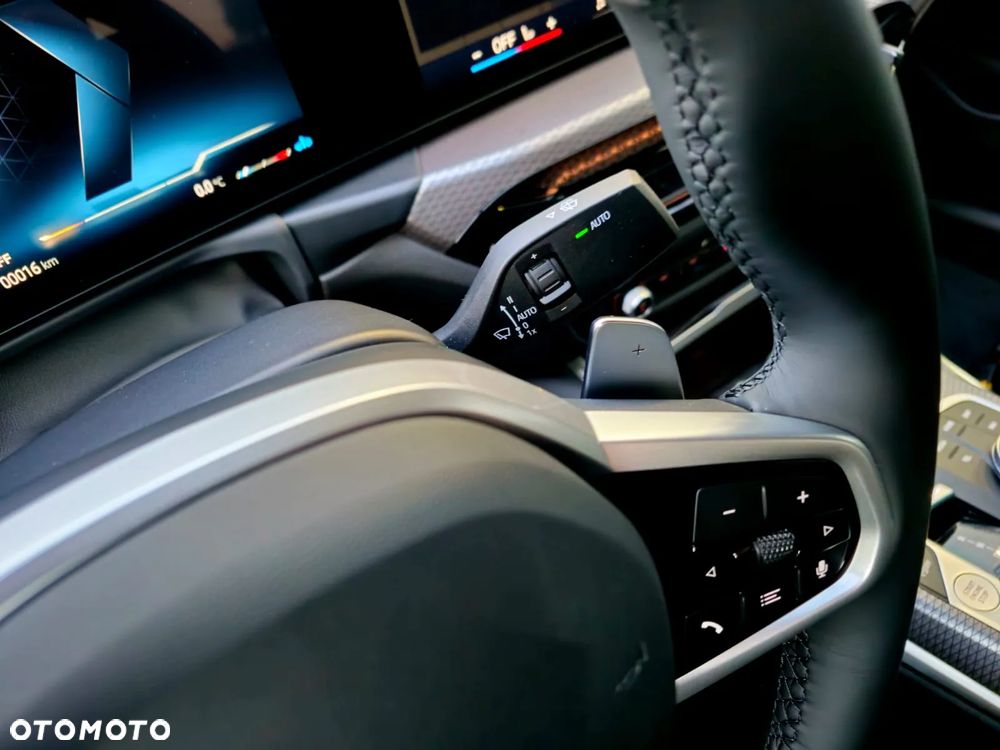 BMW Seria 3 318i - 25