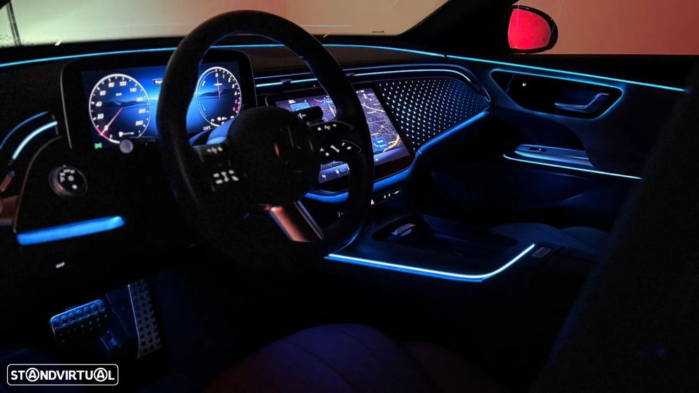 Mercedes-Benz E 300 de AMG Line - 19