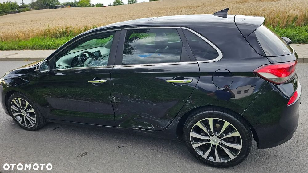 Hyundai i30 1.4 T-GDI Premiere Luxury DCT - 6