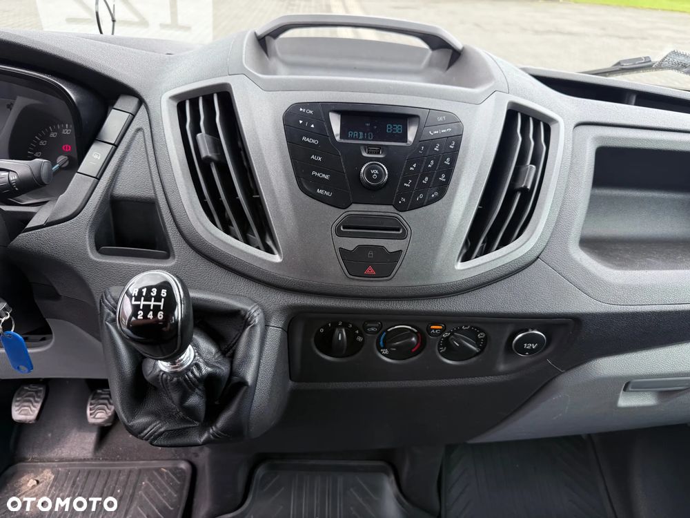 Ford Transit Doka 7-miejsc + Skrzynia  Salon PL Jeden Właściciel - 15