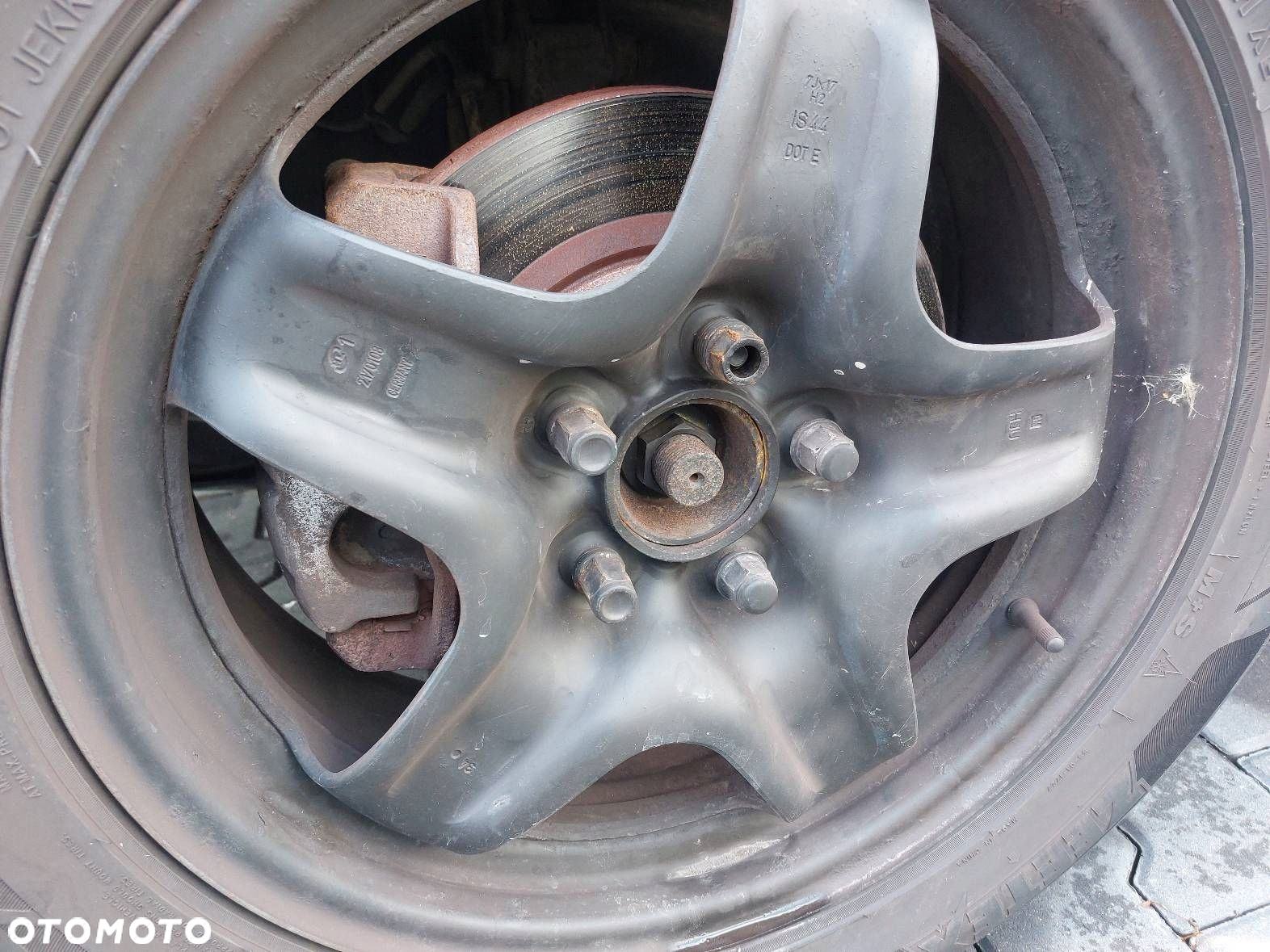 FELGI STALOWE + OPONY 4 SZT 5X115 FI 70,3 ET 44 7Jx17 ZETEX 235/60 R17 - 2