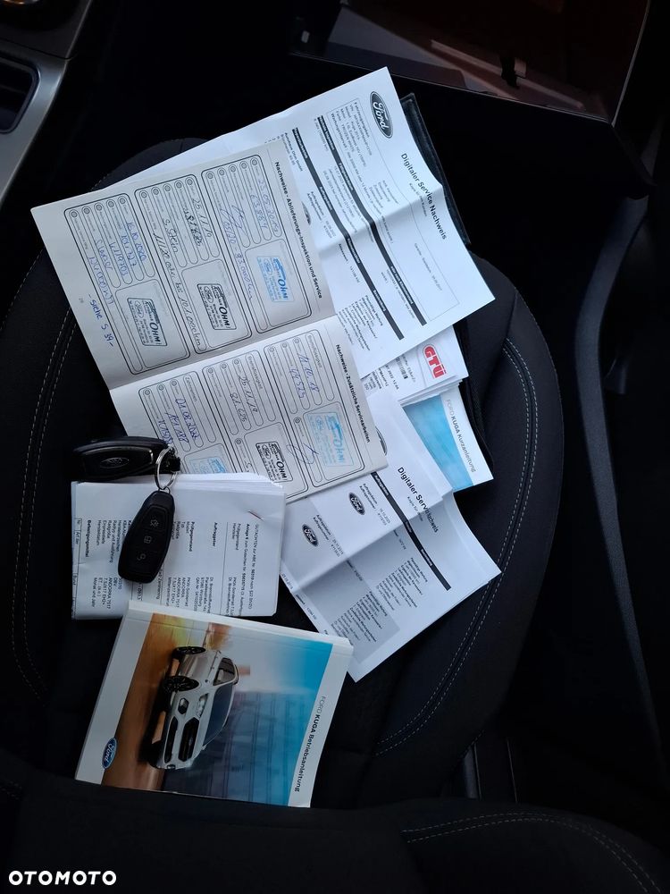 Ford Kuga 1.5 EcoBoost 2x4 Titanium - 26