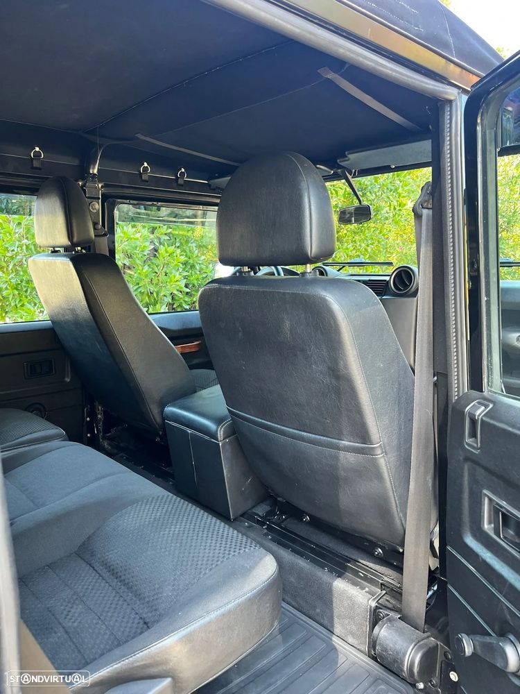 Land Rover Defender 110 CC 2.4 CRD SE - 15