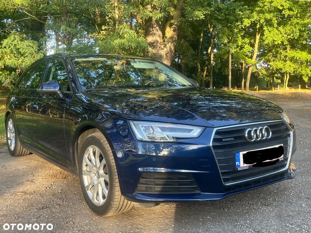Audi A4 - 1