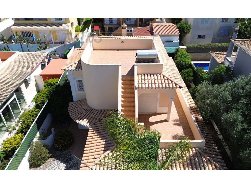 Moradia com piscina e jardim em Carvoeiro - Grande imagem: 3/42