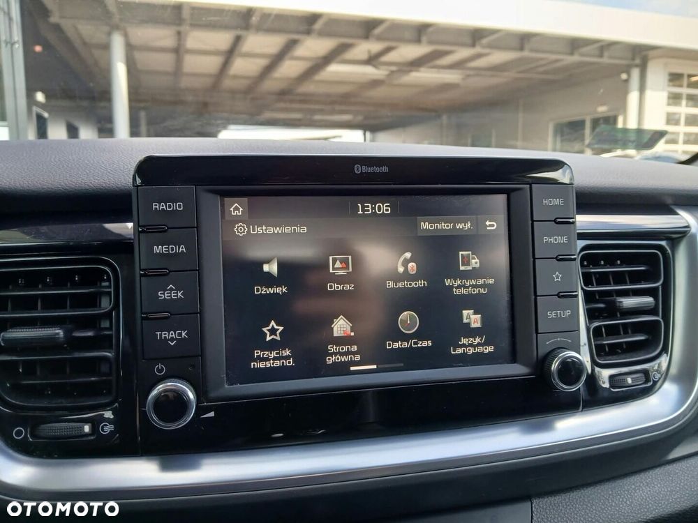 Kia Stonic 1.2 L - 18