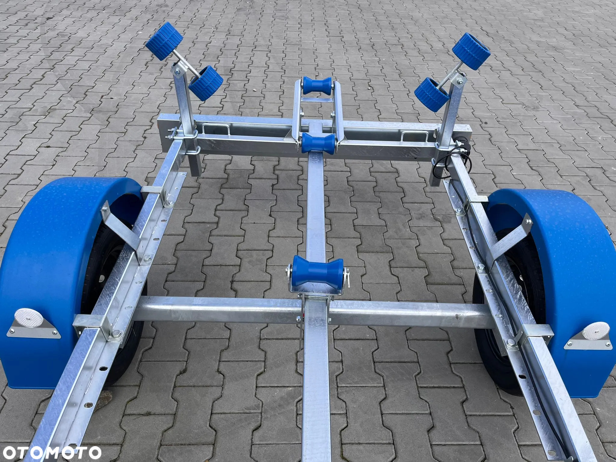 Neptun DOSTAWA! Przyczepka GN034 pod łódź do 5,5m NIEHAMOWANA Przyczepa podłodziowa z podwójnymi rolkami i kołyską! ŁOŻYSKA WODOODPORNE! Lekka, kat.B - 5