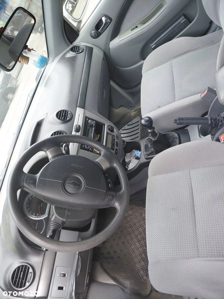 Na części: Chevrolet Lacetti  Rok 2008  Pojemność 1598 Moc 80 kw Benzyna - 7