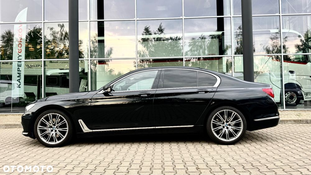 BMW Seria 7 740Ld xDrive sport - 23