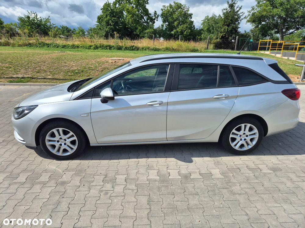 Opel Astra 1.4 T Enjoy - 11