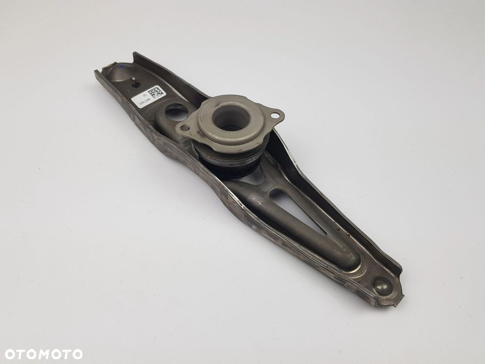 NOWA ORYGINALNA Dźwignia Łapa Wspornik sprzęgła BMW F40 F44 8657323 - 2