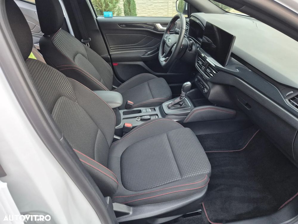 Ford Focus 1.0 EcoBoost MHEV ST-Line X - 9