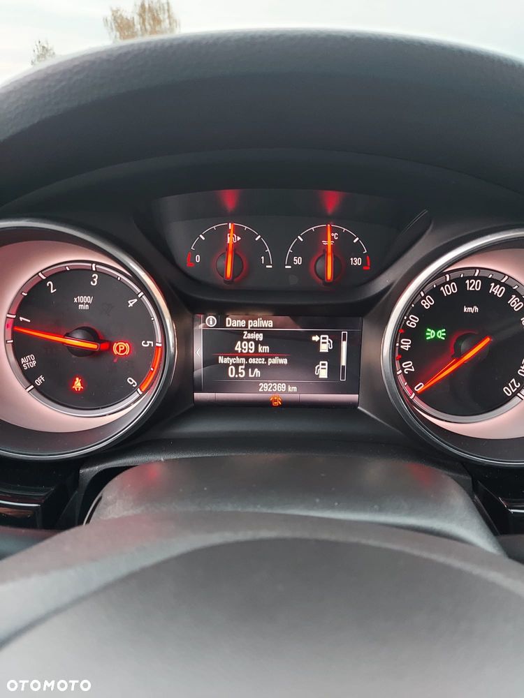 Opel Astra 1.6 CDTI Cosmo - 11
