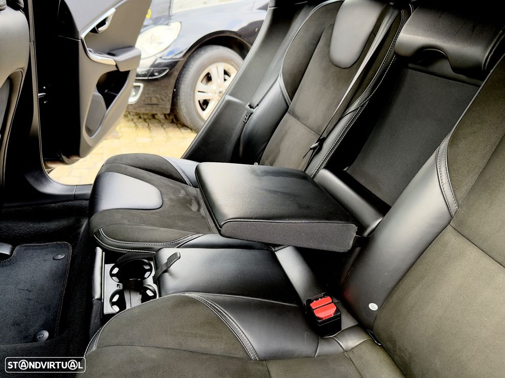 Volvo V40 D4 RDesign - 49