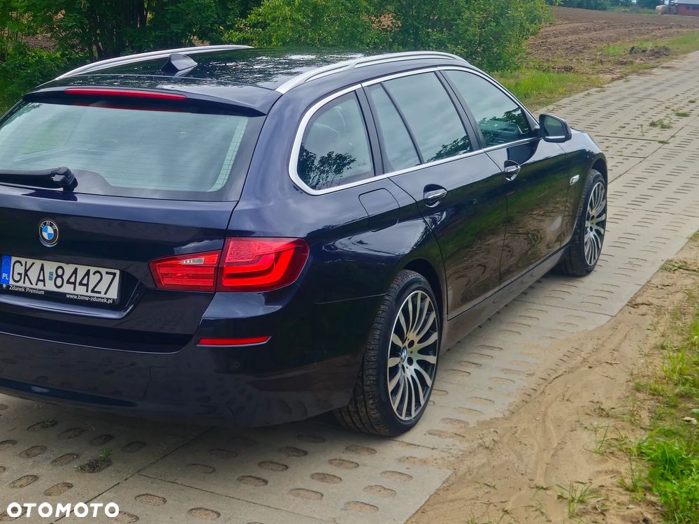 BMW Seria 5 525d xDrive - 8