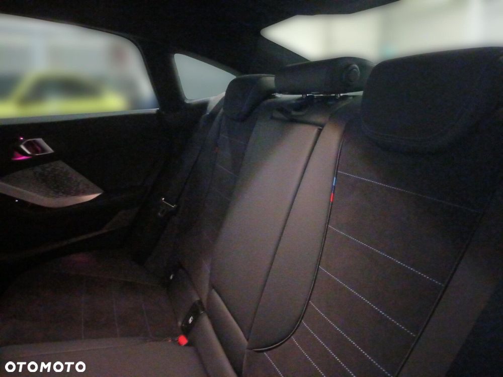 BMW Seria 2 220d mHEV M Sport - 17